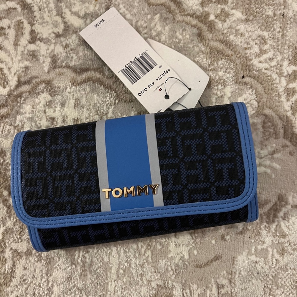 Tommy Hilfiger wallet